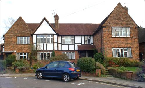 27-31 Edmunds Walk